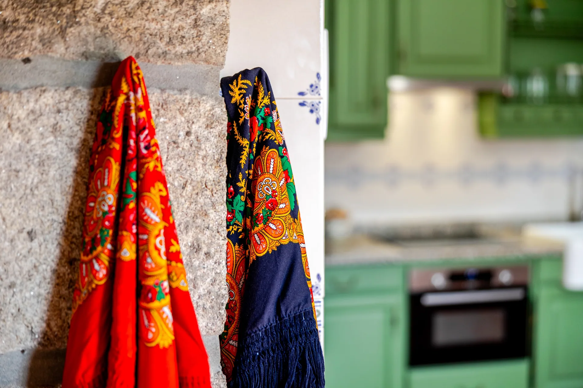 Traditional Minho scarves in the kitchen